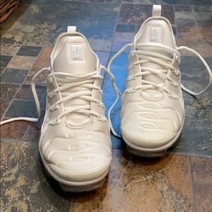 Nike Air VaporMax Plus ‘Triple White’
